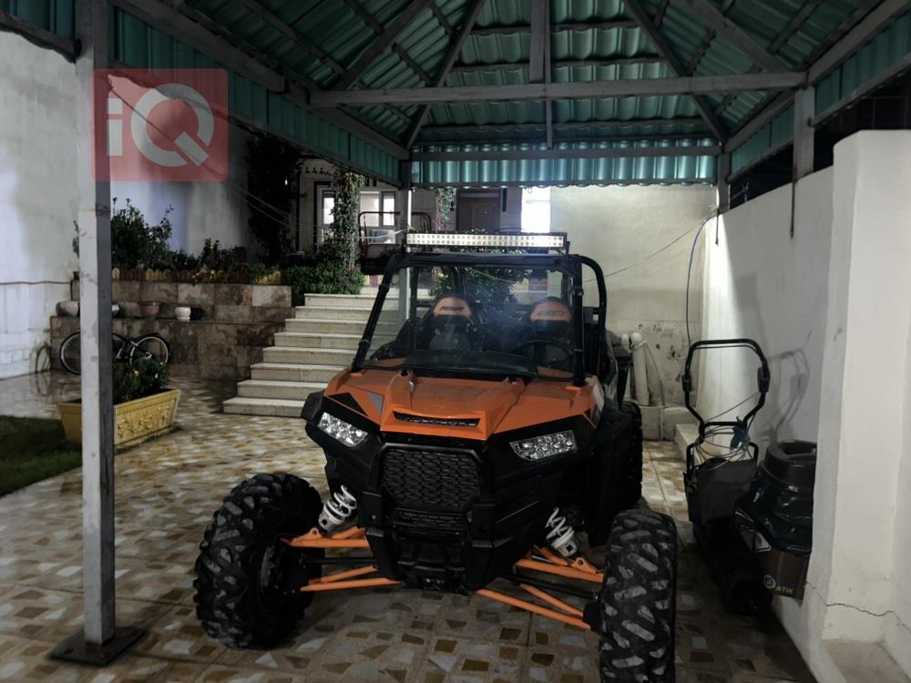 Polaris RZR